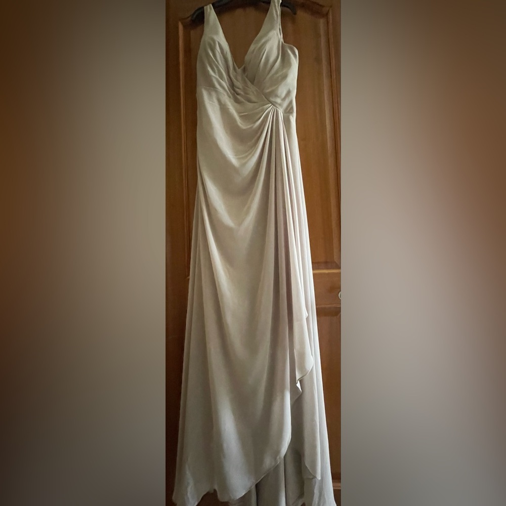 NWT - Blush Color Ruched Asymmetrical Gown with Sweetheart Neckline - Size 16. - Picture 12 of 13